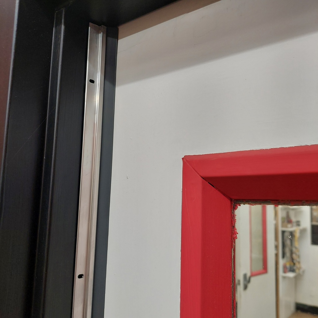 Hager 892SAN Neoprene Weatherstrip in Aluminum Finish