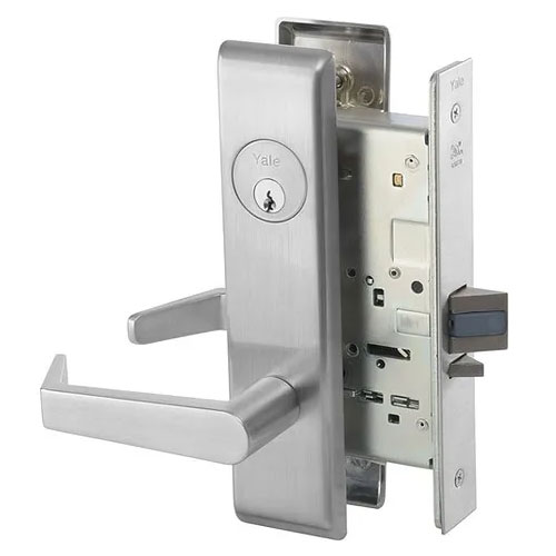 Accentra AUCN 8805FL Mortise Lockset   Storeroom Function less Cylinder - Yale
